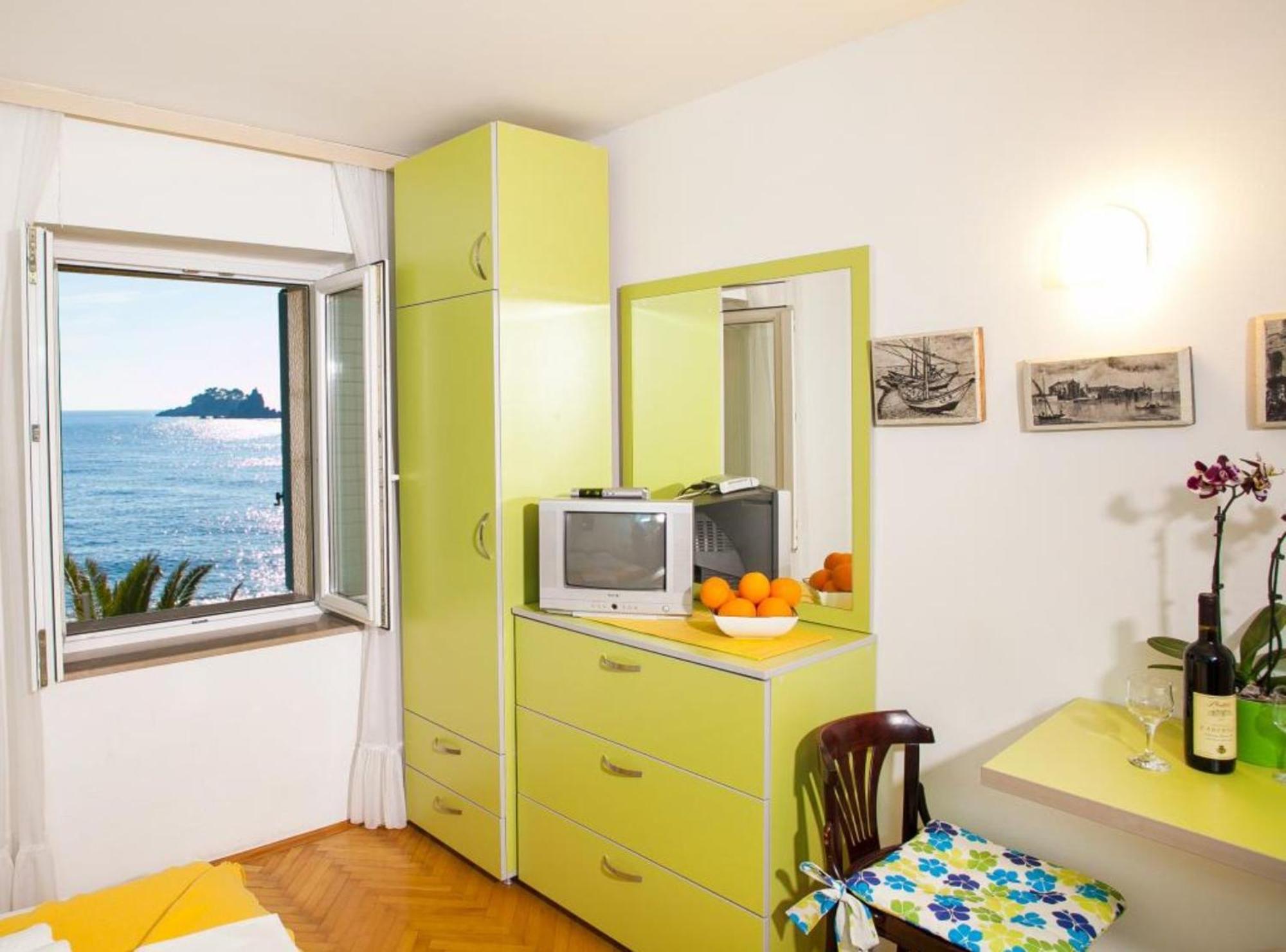 Comfortable With Sea View In